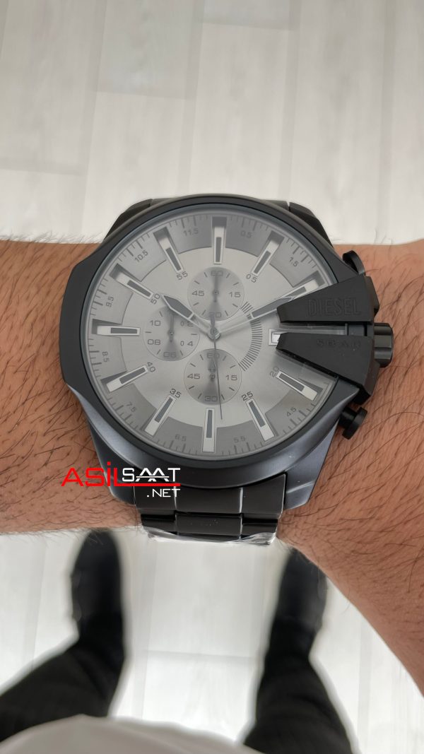 Diesel DZ4676 Mega Chief Black PVD 48mm Erkek Kol Saati Diesel DZ4676 Mega Chief Black PVD 48mm Erkek Kol Saati