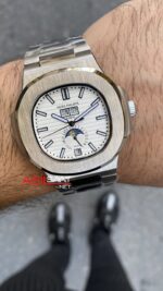 Patek Philippe Nautilus Annual Calendar Beyaz Kadran 40 mm 5726 Silver Replika Saat PPNA071