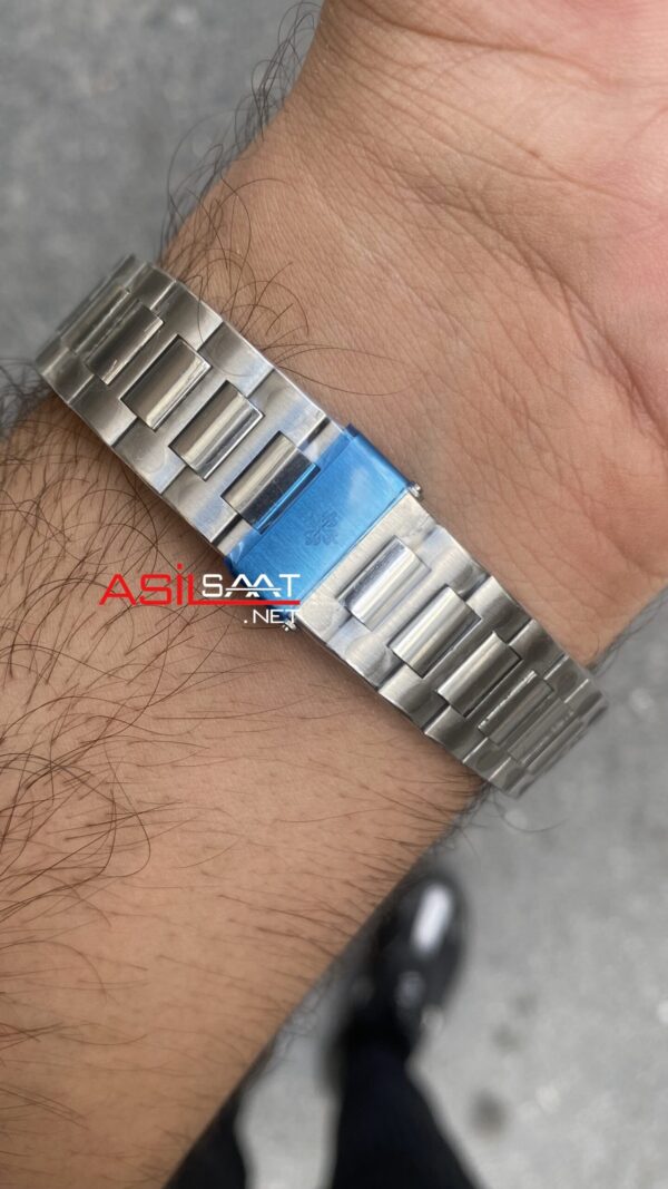 Patek Philippe Nautilus Annual Calendar Beyaz Kadran 40 mm 5726 Silver Replika Saat PPNA071