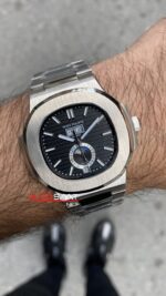 Patek Philippe Nautilus Annual Calendar Siyah Kadran 40 mm 5726 Silver Replika Saat PPNA070