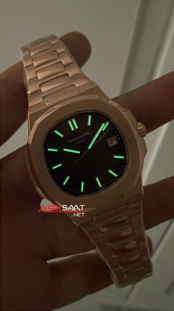 Patek Philippe Nautilus Kahve Kadran 5711 Rose 40mm Replika Saat