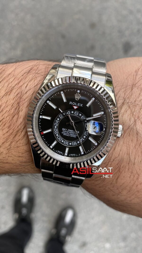 Rolex Sky Dweller Siyah 326934 Oyster Replika