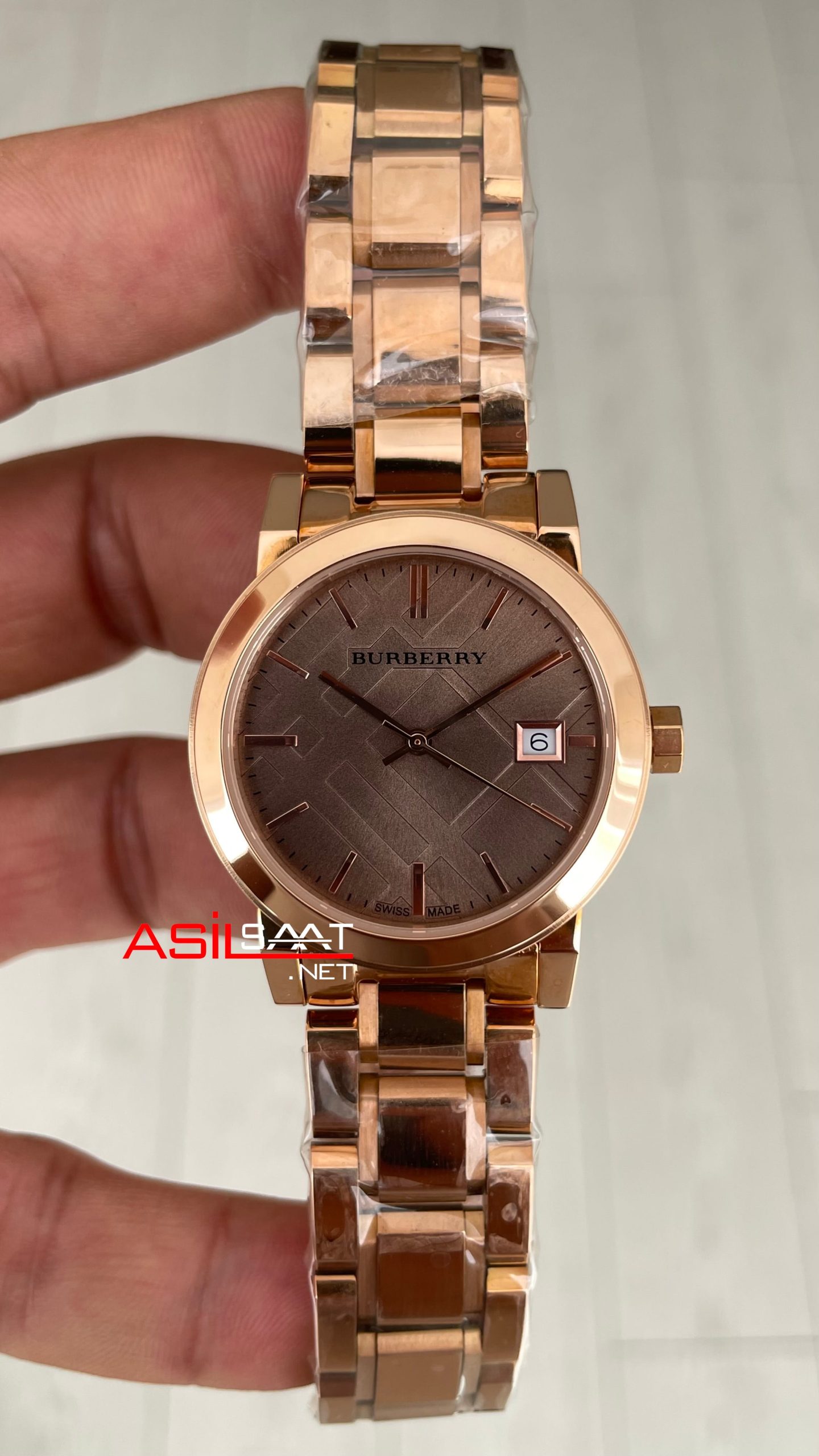 Burberry BU9005 The City Rose 34mm Kadın Kol Saati Burberry BU9005 The City Rose 34mm Kadın Kol Saati