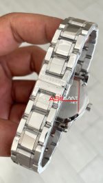 Burberry BU9101 Siyah 34mm Kadın Kol Saati ! Zamansız Zarafetin ve Modanın Simgesi
