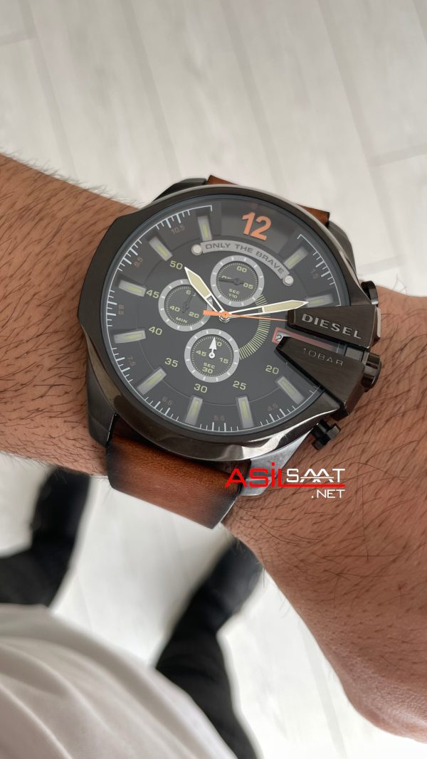 Diesel DZ4343 Mega Chief Black PVD Kahverengi 51mm Erkek Kol Saati Diesel DZ4343 Mega Chief Black PVD Kahverengi 51mm Erkek Kol Saati