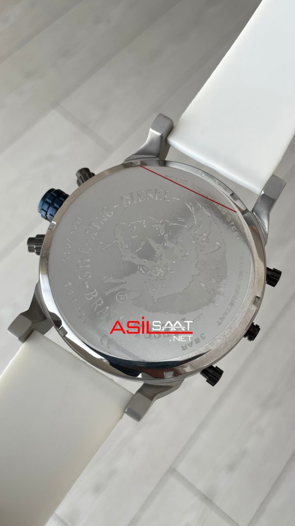 Diesel DZ7419 Mr. Daddy 2.0 Gri ve Beyaz 57mm Erkek Kol Saati