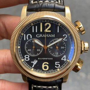 Graham Silverstone Chronograph 43 mm Siyah Kadran