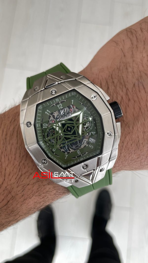 Hublot Spirit Of Big Bang Sang Bleu Green 44mm Yeşil Kadran Replika Saat