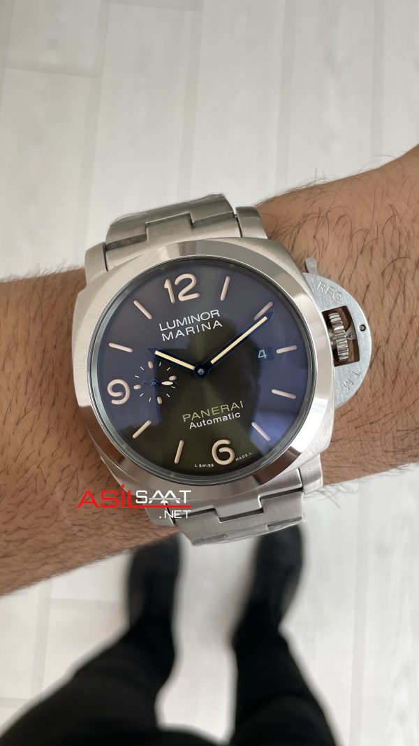 Panerai Luminor Marina Quaranta Verde Militare PAM1304 Yeşil Kadran 44mm Silver Replika Saat Panerai Luminor Marina Quaranta Verde Militare PAM1304 Yeşil Kadran 44mm Silver Replika Saat
