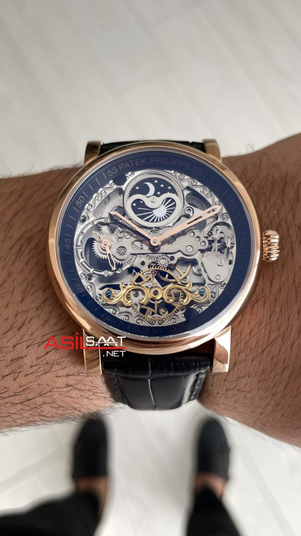 Patek Philippe Geneve Tourbillon İskelet Siyah Kadran 42mm Rose Skeleton Replika Saat