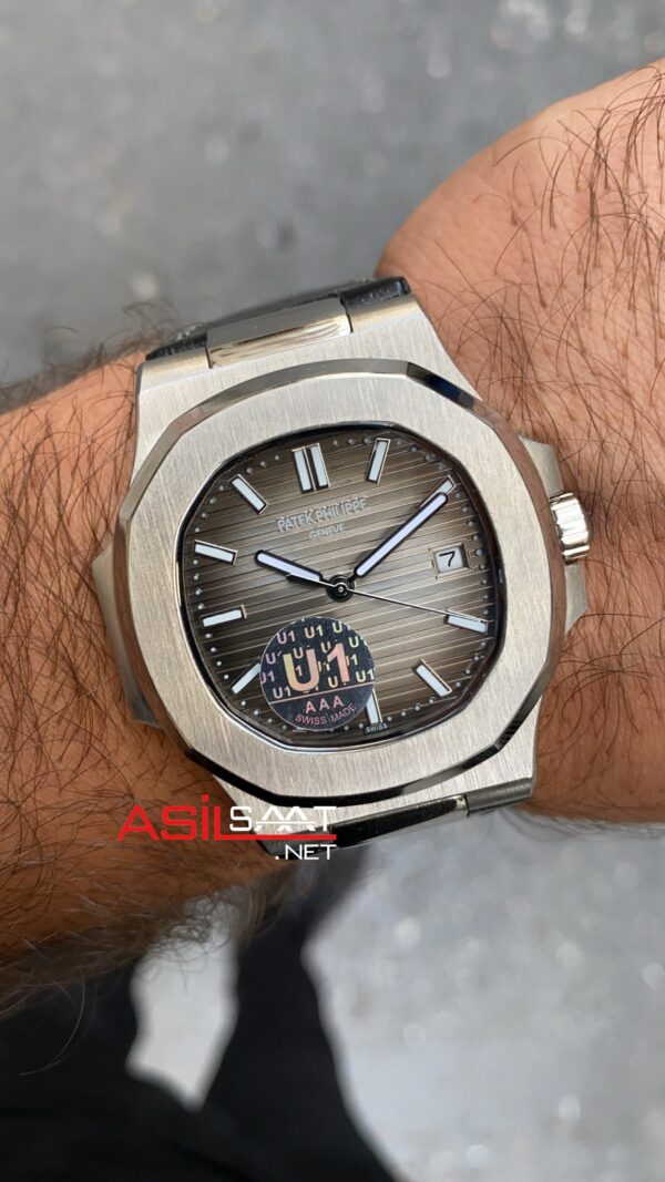 Patek Philippe Nautilus 5711 Gri Kadran Deri