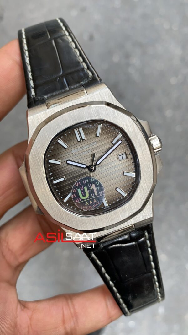 Patek Philippe Nautilus 5711 Gri Kadran Deri