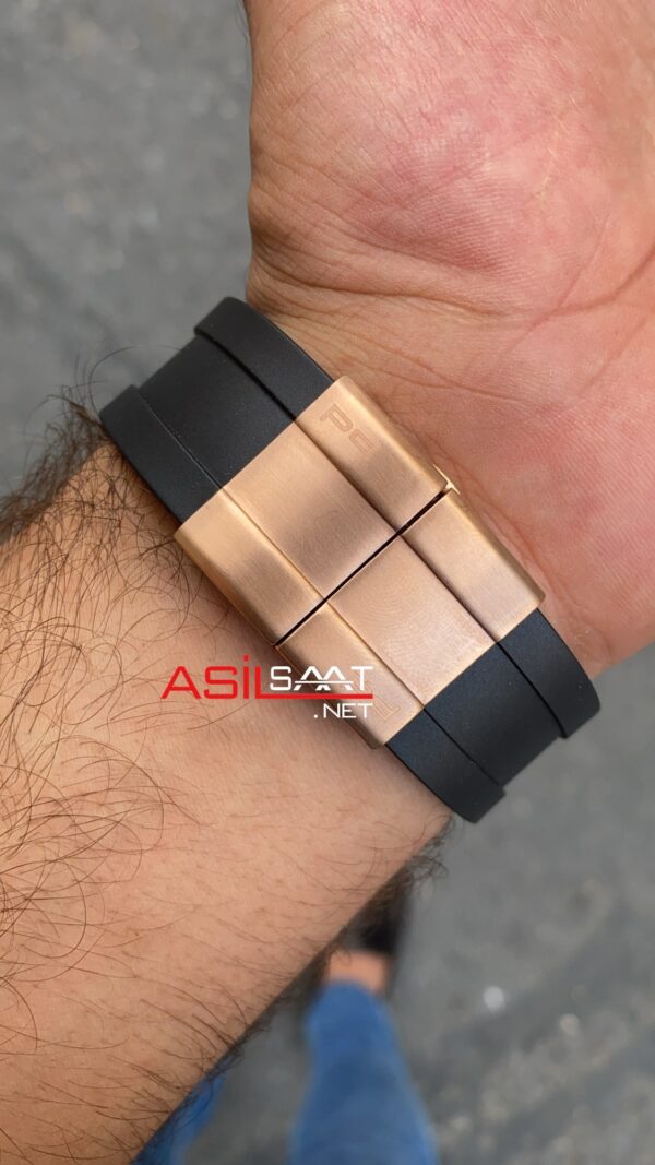 Porsche Design Diver P 6780 Rose Kasa Siyah Bezel Porsche Design Diver P 6780 Rose Kasa Siyah Bezel