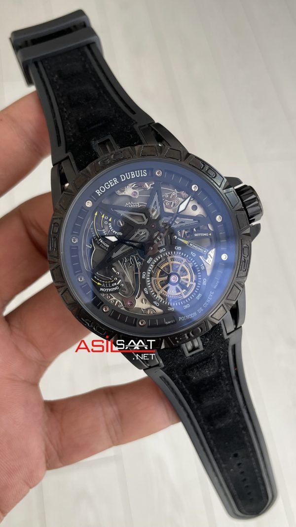Roger Dubuis Excalibur Spider Pirelli Skeleton Tourbilllon PVD Siyah 48mm Replika Saat Roger Dubuis Excalibur Spider Pirelli Skeleton Tourbilllon PVD Siyah 48mm Replika Saat
