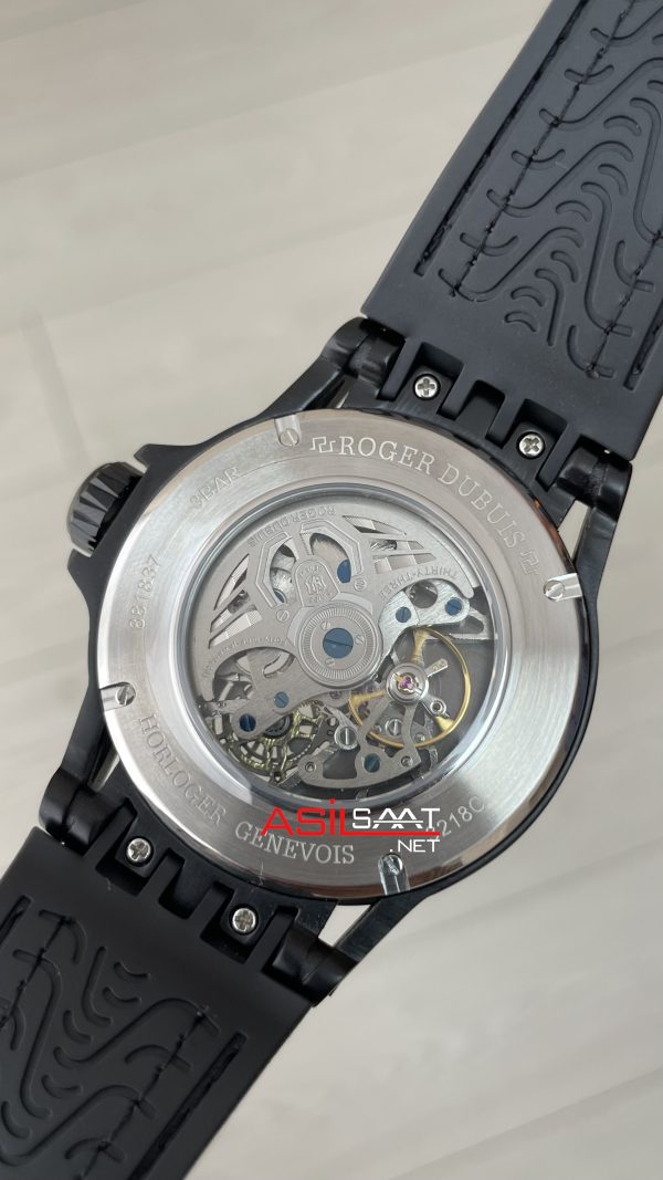 Roger Dubuis Excalibur Spider Pirelli Skeleton Tourbilllon PVD Siyah 48mm Replika Saat Roger Dubuis Excalibur Spider Pirelli Skeleton Tourbilllon PVD Siyah 48mm Replika Saat