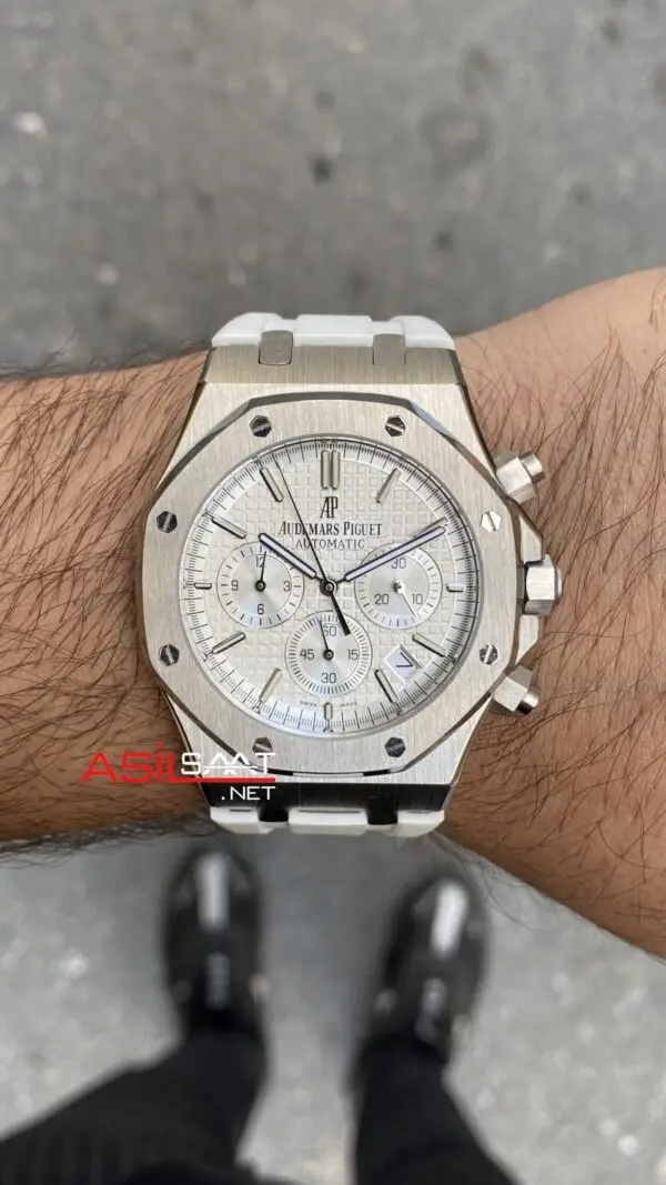 Audemars Piguet Royal Oak Beyaz Kauçuk Kordon 41 mm Replika Saat Audemars Piguet Royal Oak Beyaz Kauçuk Kordon 41 mm Replika Saat