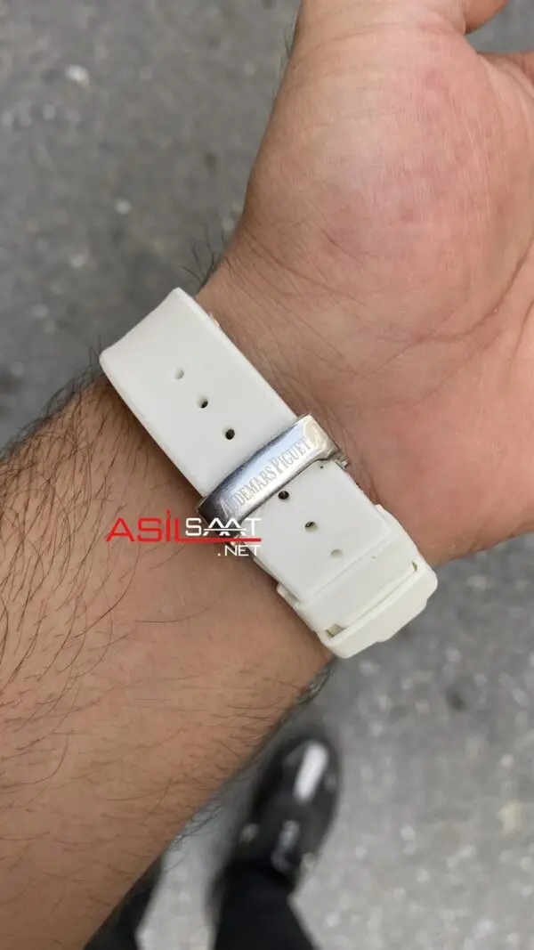 Audemars Piguet Royal Oak Beyaz Kauçuk Kordon 41 mm Replika Saat Audemars Piguet Royal Oak Beyaz Kauçuk Kordon 41 mm Replika Saat