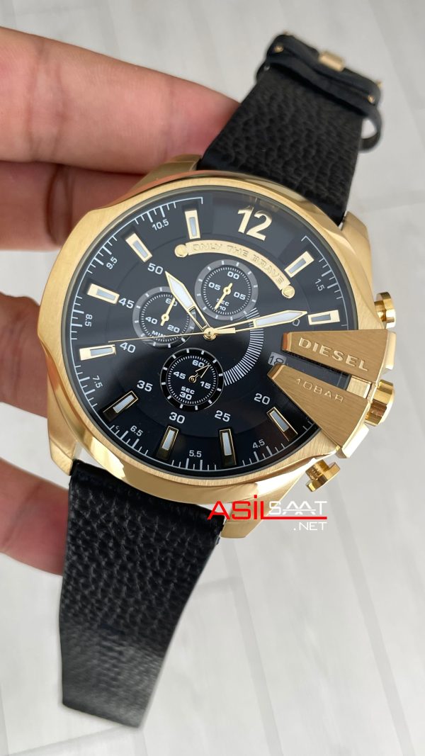 Diesel DZ4344 Mega Chief Gold Siyah 51mm Erkek Kol Saati Diesel DZ4344 Mega Chief Gold Siyah 51mm Erkek Kol Saati