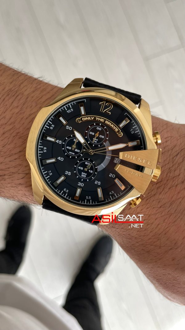 Diesel DZ4344 Mega Chief Gold Siyah 51mm Erkek Kol Saati Diesel DZ4344 Mega Chief Gold Siyah 51mm Erkek Kol Saati
