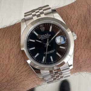 Rolex Datejust Siyah 126300 Jubilee Smooth Bezel 41mm