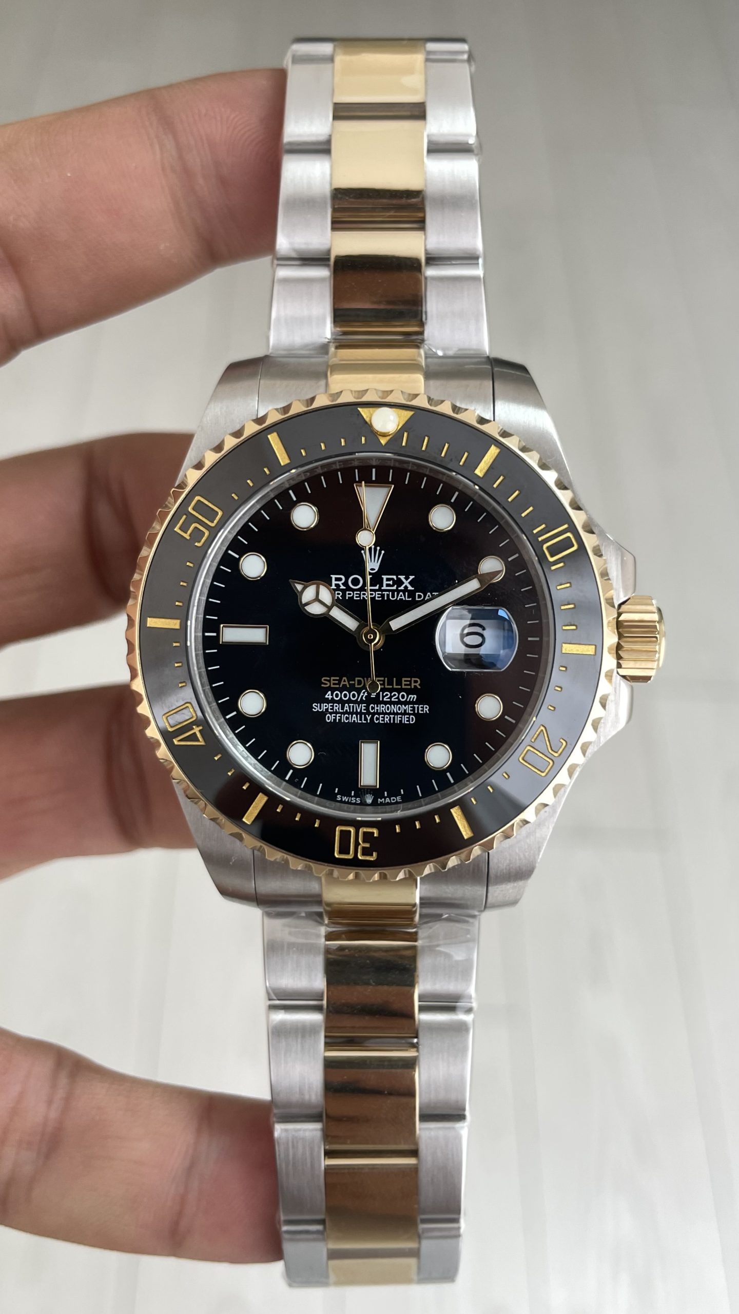 Rolex Sea Dweller 126603 Two Tone Gold 43mm Replika Saat Rolex Sea Dweller 126603 Two Tone Gold 43mm Replika Saat