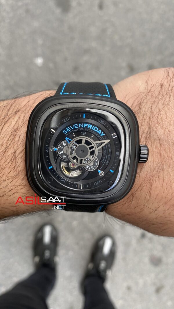 SevenFriday Priors Court P Serisi PVD Black Replika Saat