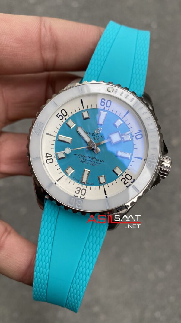 Breitling Replika Saat Superocean Tiffany 44 mm Breitling Replika Saat Superocean Tiffany 44 mm