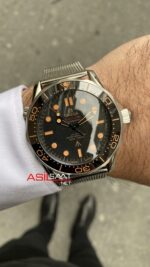 Omega Seamaster Diver 300m James Bond 007 Siyah Replika Saat