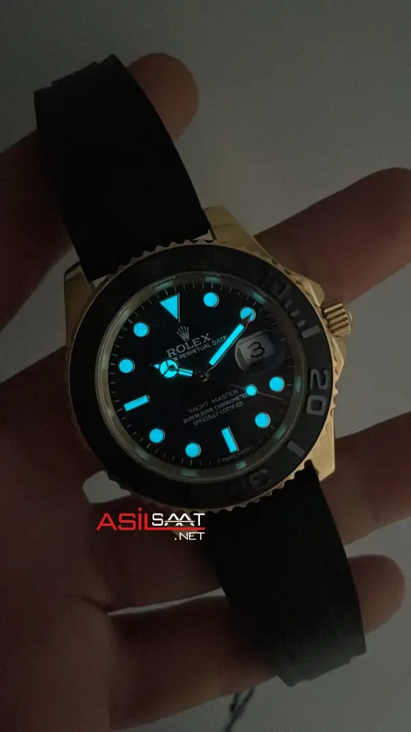 Rolex Yacht Master Oysterflex Rubber 226658 Gold Siyah Kadran 42mm Replika Saat