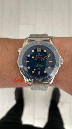 Omega Seamaster Diver 300M James Bond 007 Mavi Kadran 42mm Replika Saat