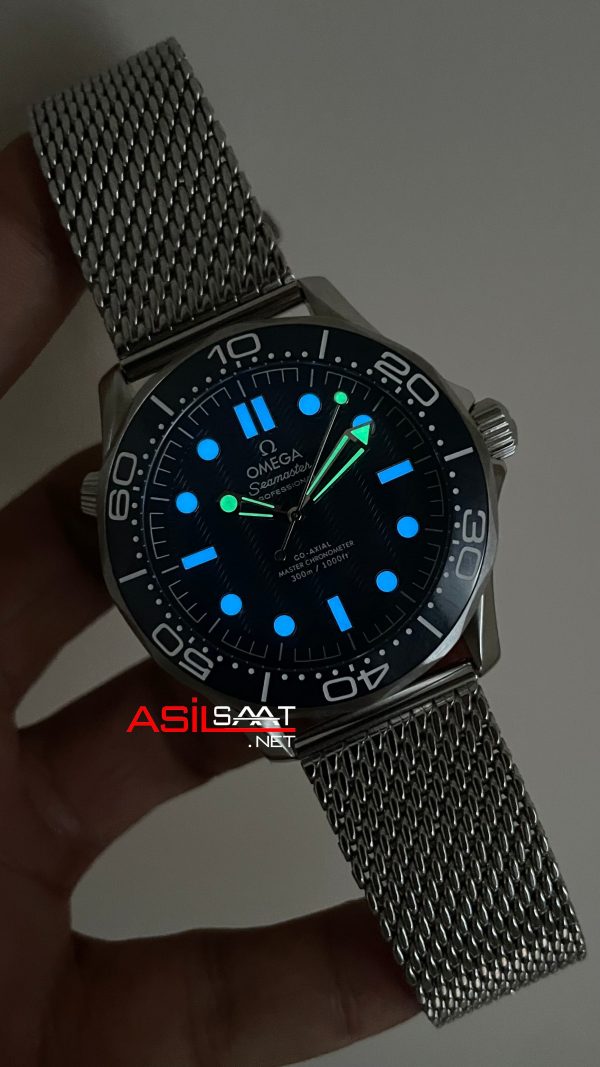 Omega Seamaster Diver 300M James Bond 007 Mavi Kadran 60th Anniversary 42mm Replika Saat Omega Seamaster Diver 300M James Bond 007 Mavi Kadran 60th Anniversary 42mm Replika Saat