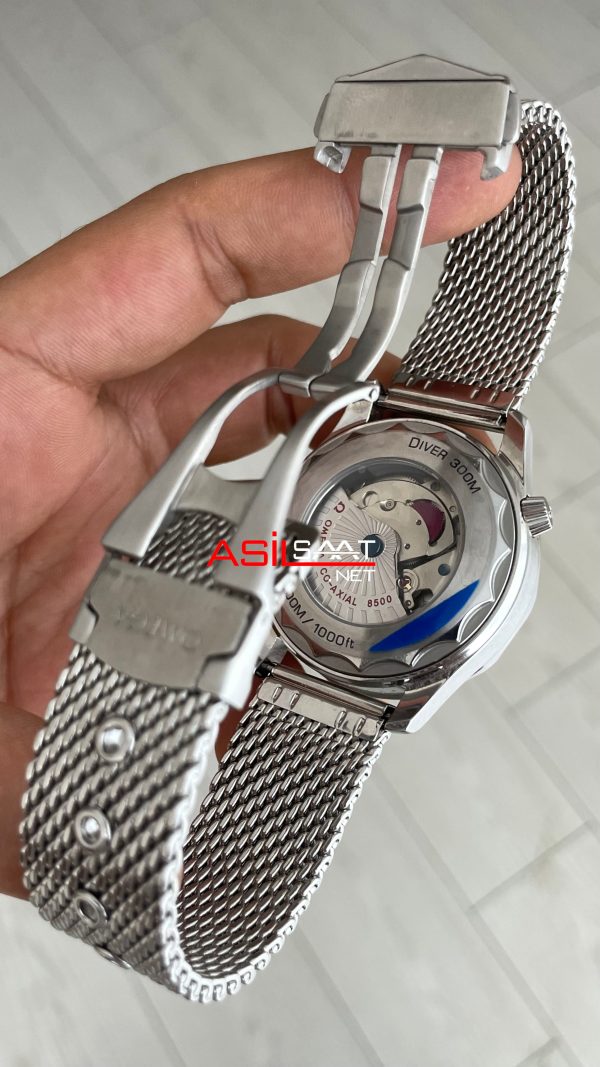 Omega Seamaster Diver 300M James Bond 007 Mavi Kadran 60th Anniversary 42mm Replika Saat Omega Seamaster Diver 300M James Bond 007 Mavi Kadran 60th Anniversary 42mm Replika Saat