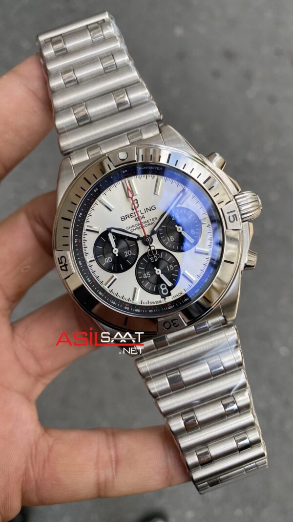 Breitling Chronomat B01 42mm Panda Replika Saat