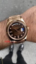 Rolex Day Date Çikolata Taşlı Kadran 40 mm Rose 228235 Replika Saat