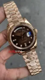 Rolex Day Date Çikolata Taşlı Kadran 40 mm Rose 228235 Replika Saat