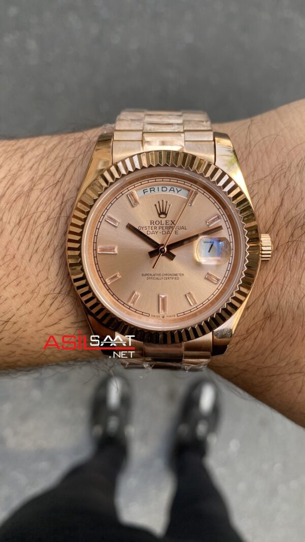 Rolex Day Date Everose 40 mm 218235 Replika Saat