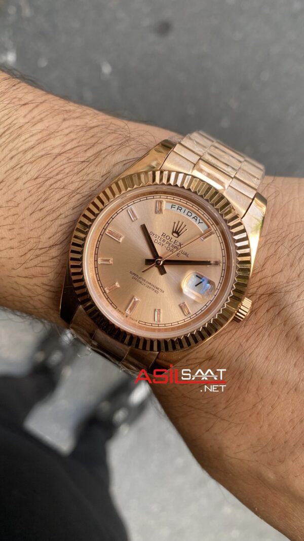 Rolex Day Date Everose 40 mm 218235 Replika Saat