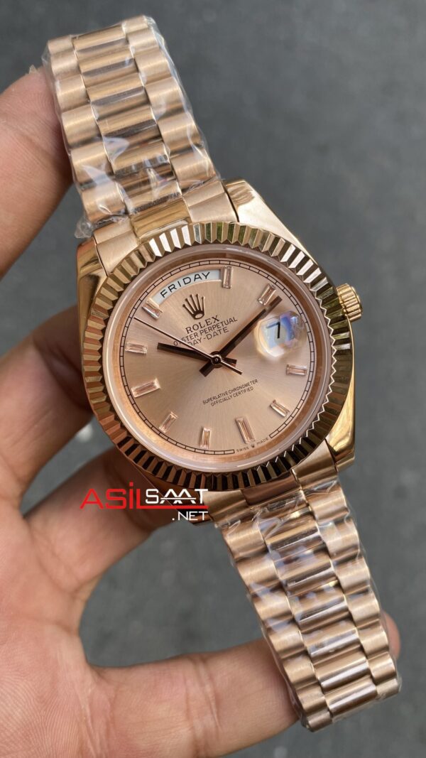 Rolex Day Date Everose 40 mm 218235 Replika Saat