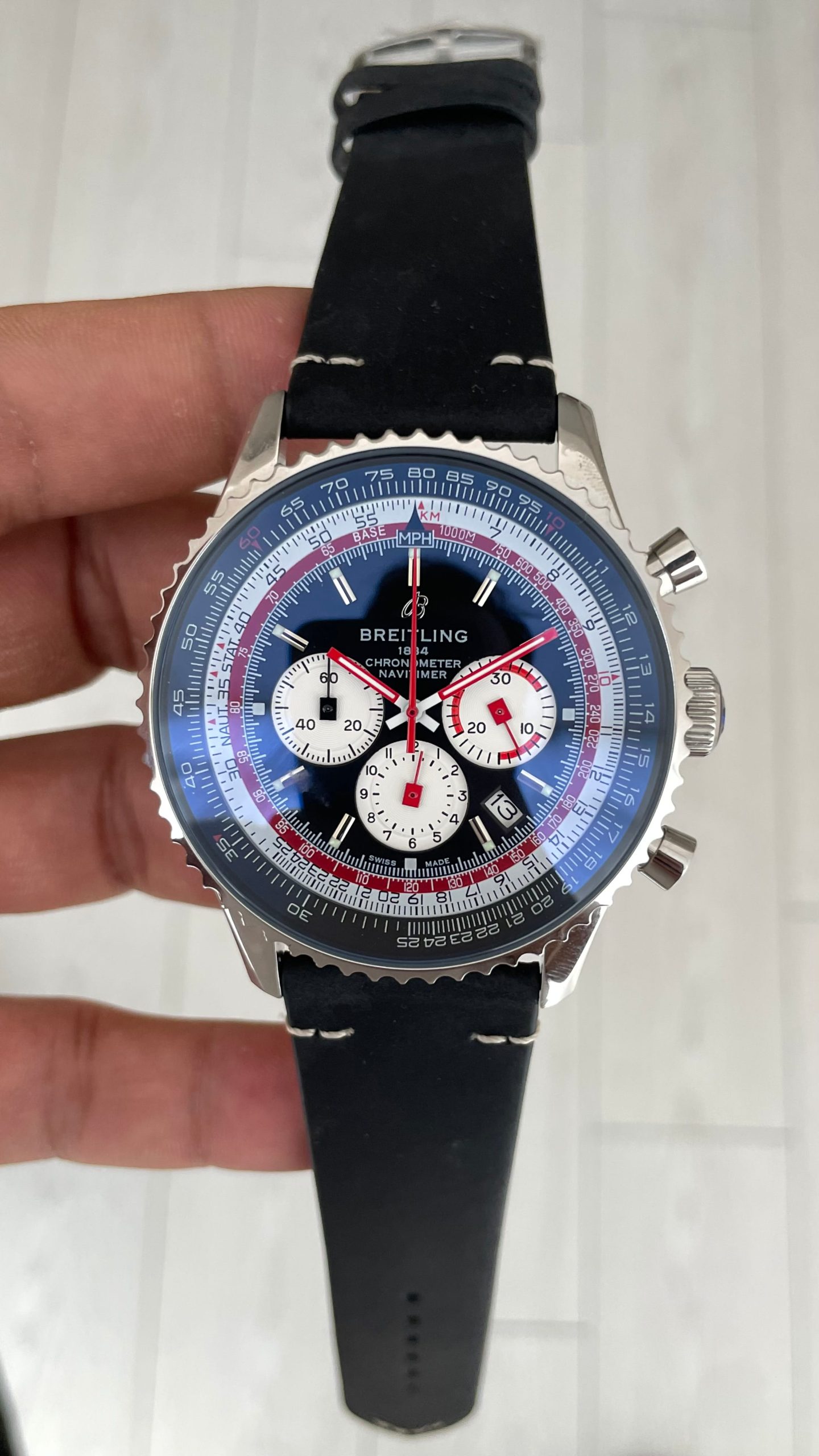 Breitling Navitimer Swiss Air Edition B01 Chronograph AB0121 43mm Replika Saat Breitling Navitimer Swiss Air Edition B01 Chronograph AB0121 43mm Replika Saat