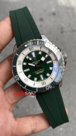 Breitling Superocean 44 mm Yeşil Replika Saat