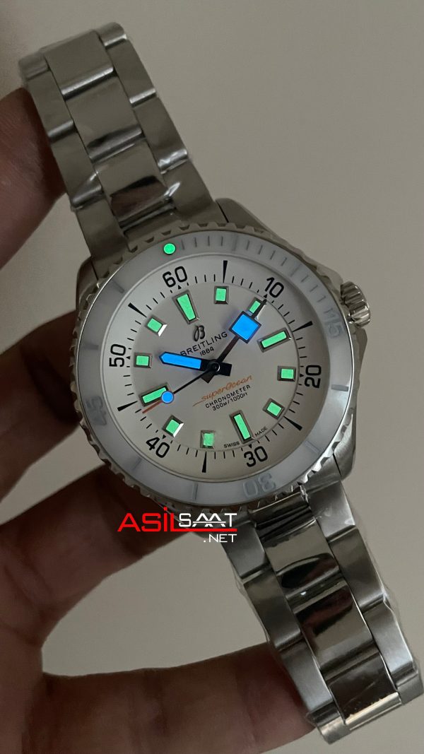 Breitling Superocean Beyaz A17376 44mm Replika Saat Breitling Superocean Beyaz A17376 44mm Replika Saat