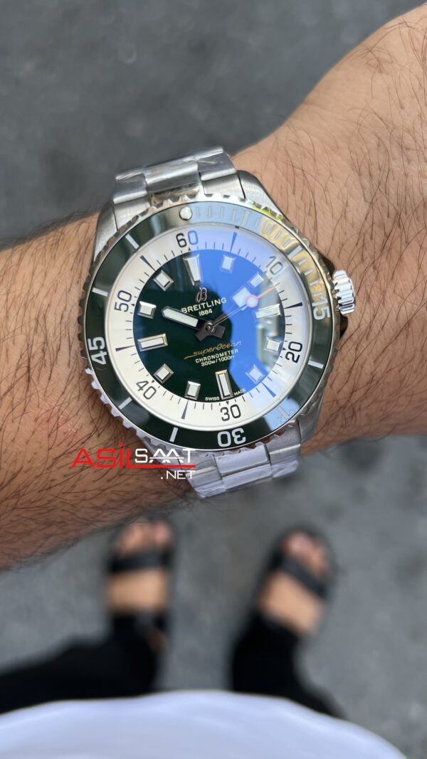 Breitling Superocean Yeşil Replika Saat