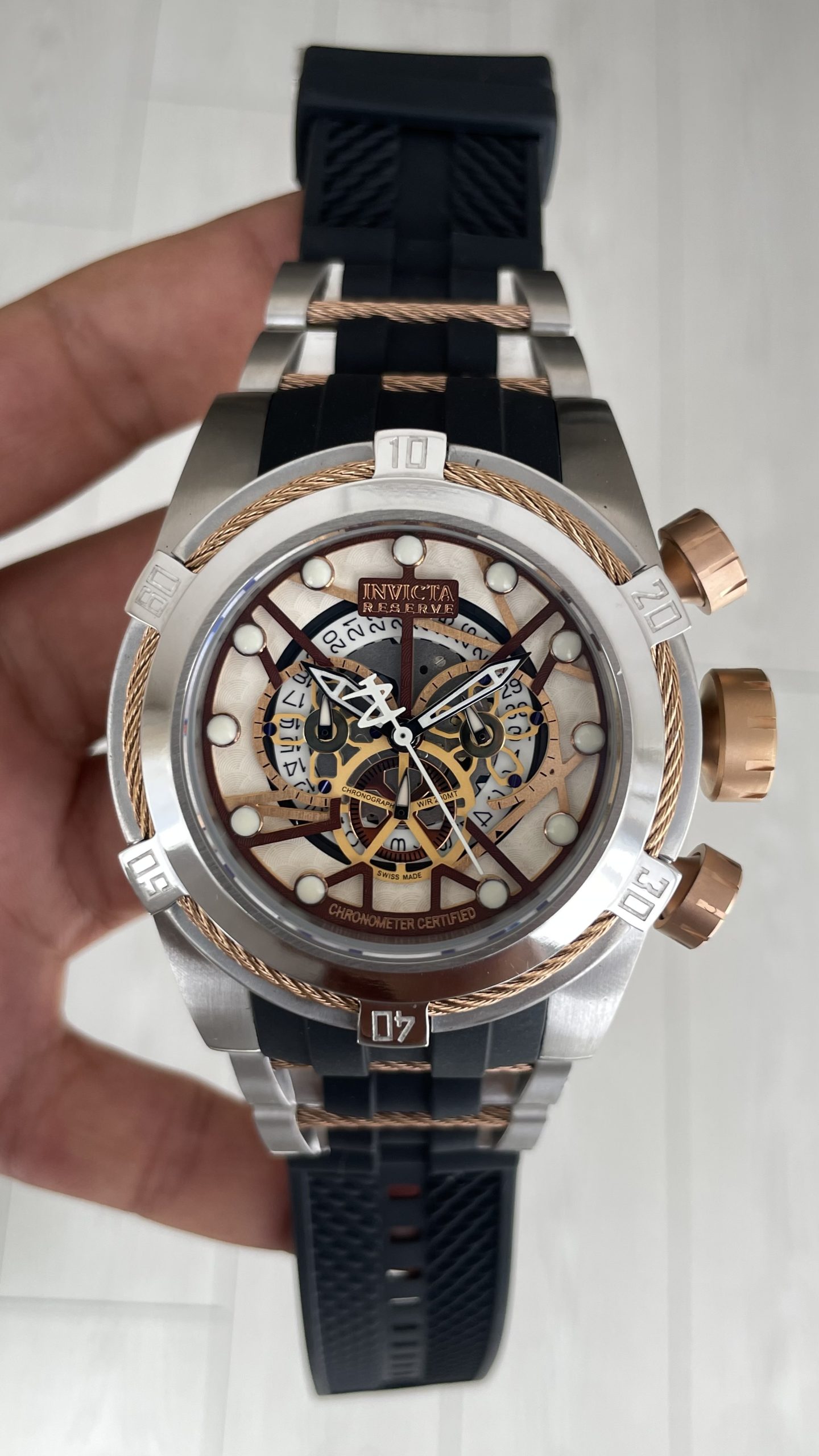Invicta Zeus Bolt Silver 53mm Silver Rose Invicta Zeus Bolt Silver 53mm Silver Rose