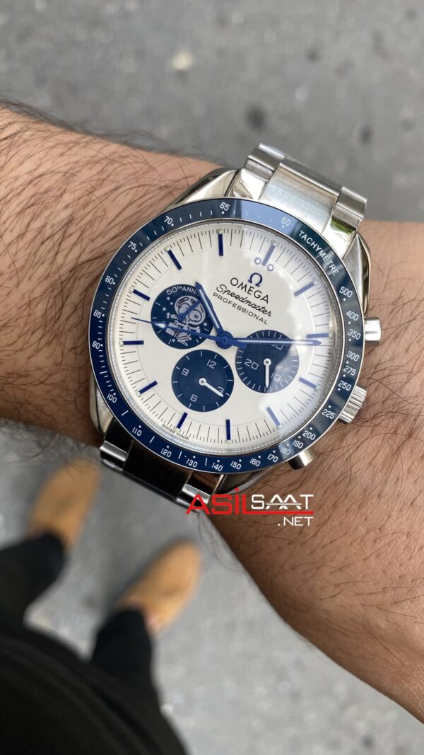 Omega Speedmaster Silver Snoopy Award 50th Anniversary 42 mm Mavi