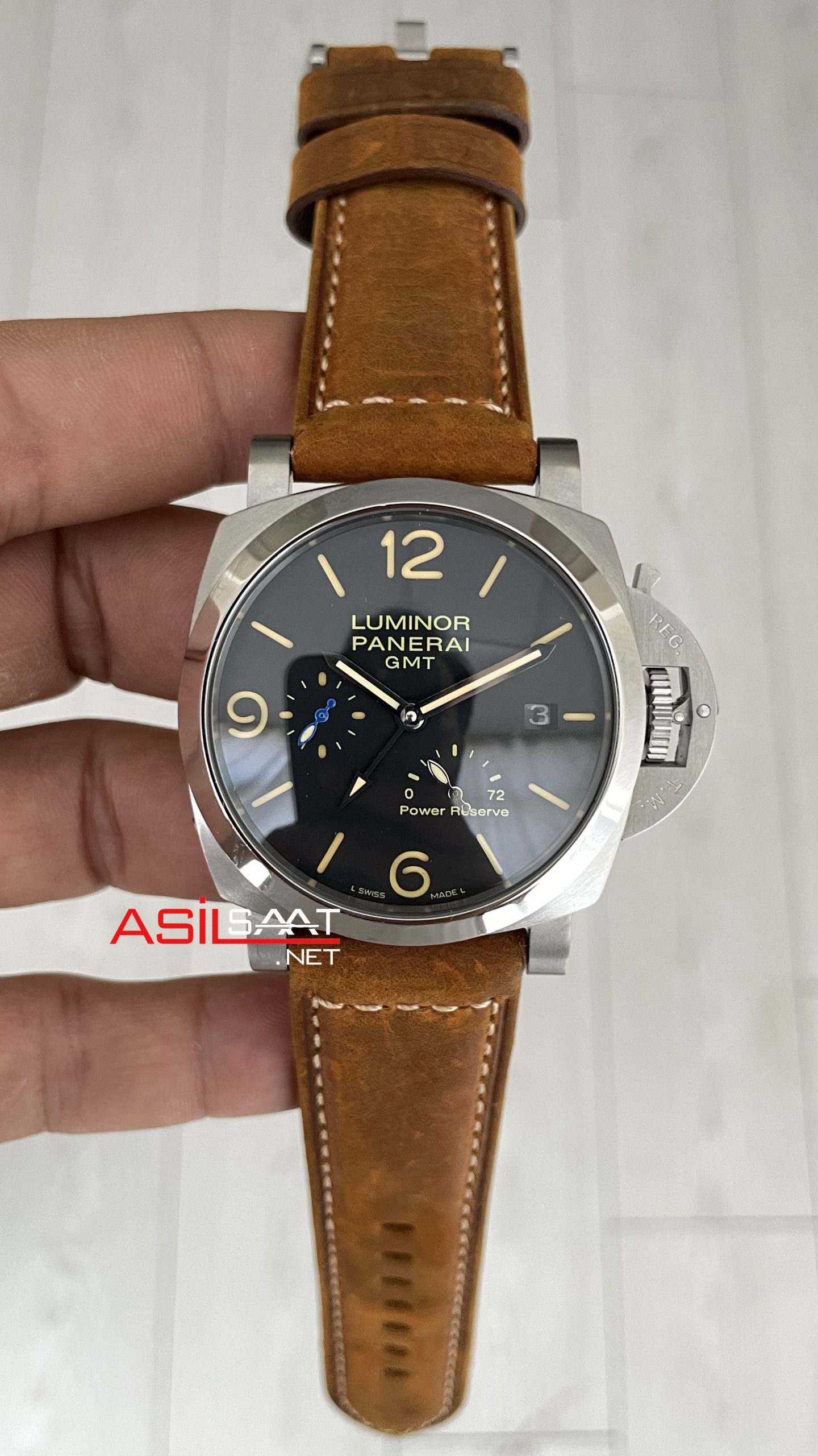 Panerai Luminor GMT Power Reserve PAM01321 Kahverengi 44mm Silver Replika Saat Panerai Luminor GMT Power Reserve PAM01321 Kahverengi 44mm Silver Replika Saat