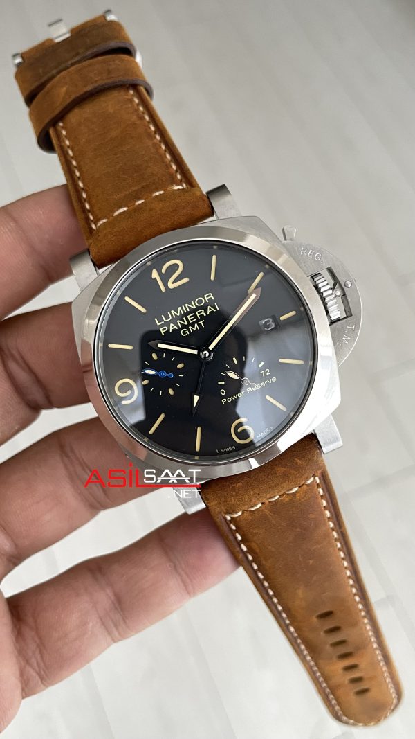 Panerai Luminor GMT Power Reserve PAM01321 Kahverengi 44mm Silver Replika Saat Panerai Luminor GMT Power Reserve PAM01321 Kahverengi 44mm Silver Replika Saat