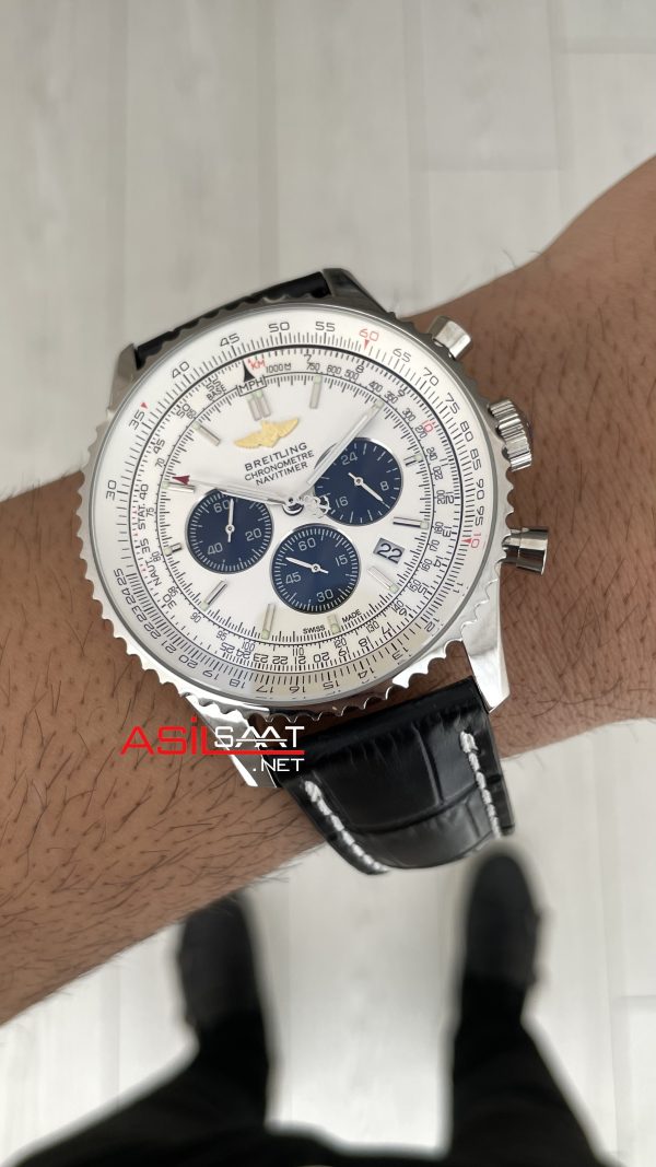 Breitling Navitimer B01 Chronograph Panda AB0127 Beyaz Kadran 45mm Erkek Kol Saati