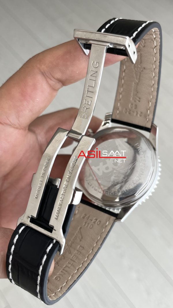 Breitling Navitimer B01 Chronograph Panda AB0127 Beyaz Kadran 45mm Erkek Kol Saati