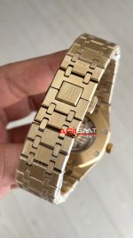 Audemars Piguet Royal Oak Jumbo Extra Thin Gold 15202 Replika Saat