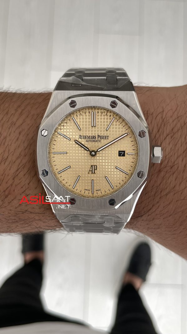 Audemars Piguet Royal Oak Jumbo Extra Thin Somon Kadran 15202BC Replika Saat Audemars Piguet Royal Oak Jumbo Extra Thin Somon Kadran 15202BC Replika Saat